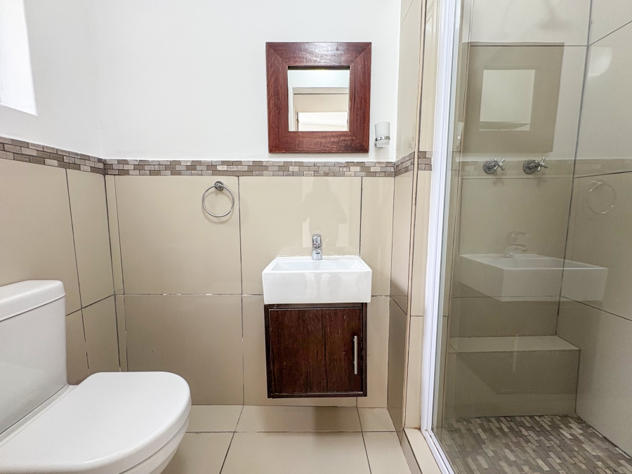 2 Bedroom Property for Sale in Oranjezicht Western Cape